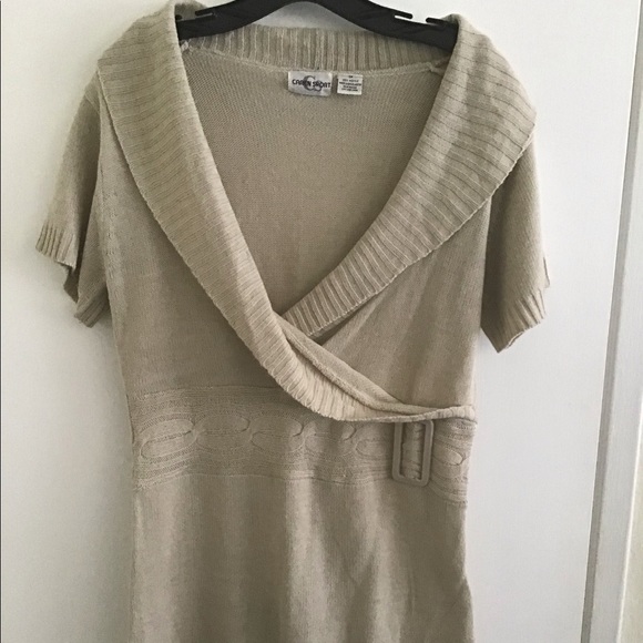 Woman’s short sleeve sweater - Picture 1 of 2